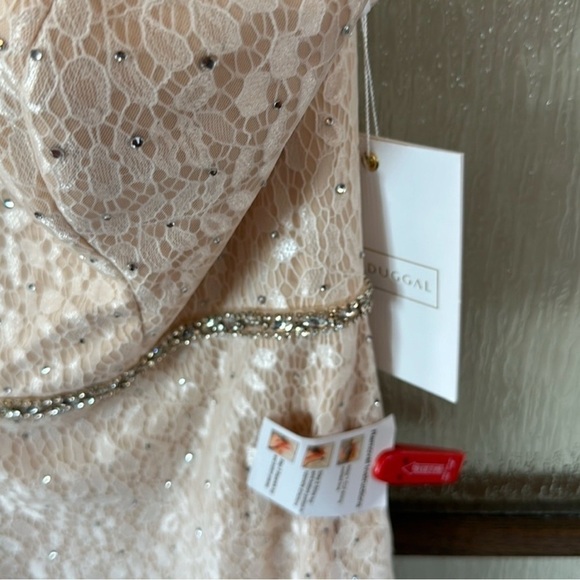 Mac Duggal EMBELLISHED ONE SLEEVE CUT OUT GOWN size 12 NEW $798 - Picture 9 of 12